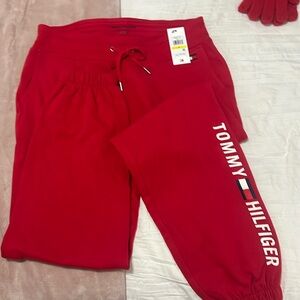 NWT, TH red sweatpants size M